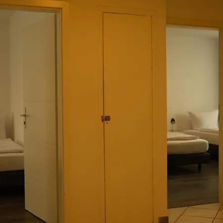 Apartamento Dim Monteurzimmer & Duisburgo