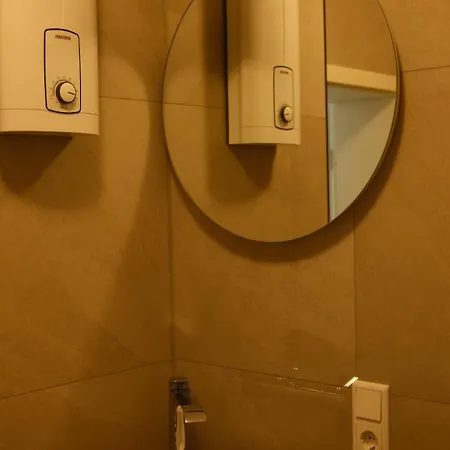 Dim Monteurzimmer & Duisburgo