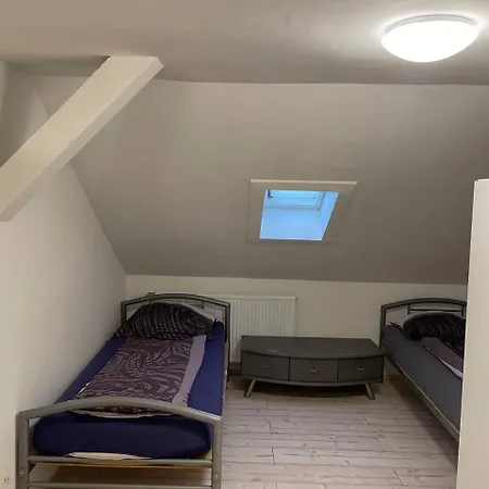 Apartment Dim Monteurzimmer & *